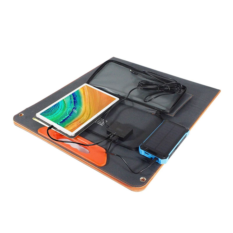 Kaip 100 W nešiojamasis įkroviklis iš naujo apibrėžia greitą energijos tiekimą kelyje?